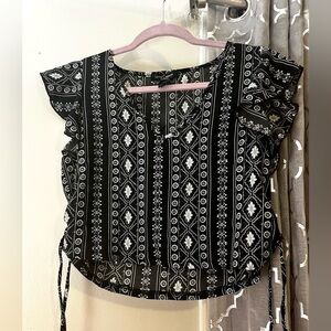Elegant Black and White Patterned Blouse